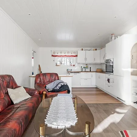House With Sea View, Boathouse, Garage And Boat Villa Hammerfest