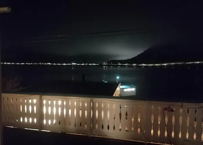 House With Sea View, Boathouse, Garage And Boat Hammerfest